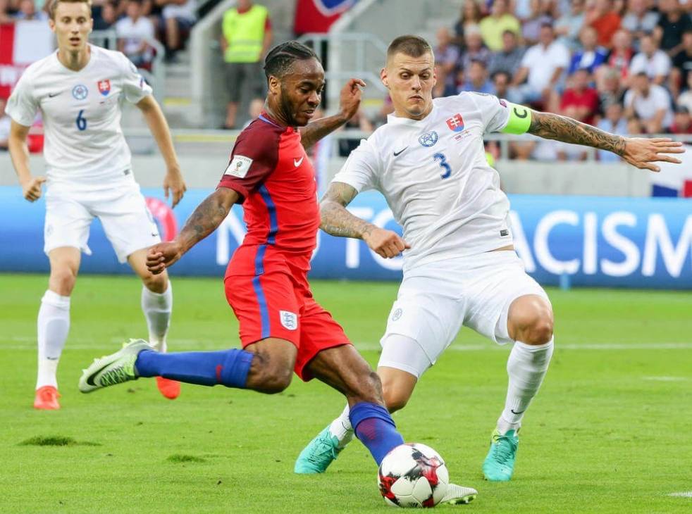 KOK体育-斯洛伐克战胜匈牙利，闯入淘汰赛轮次(斯洛伐克战胜匈牙利,闯入淘汰赛轮次了吗)